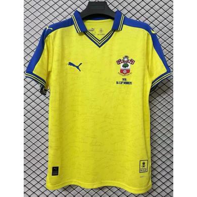 Camiseta Southampton 50th Anniversary 26/27 Barata